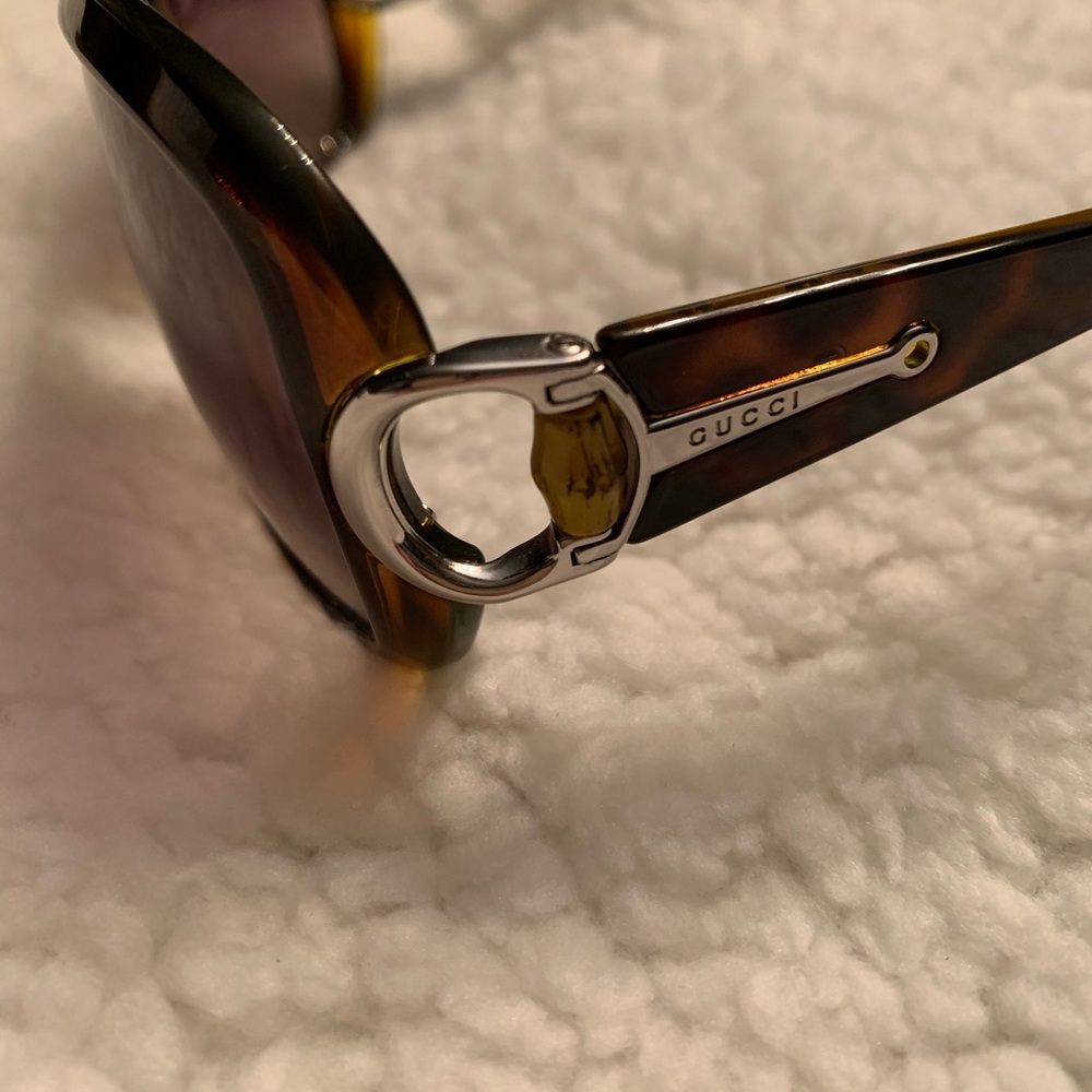 Gucci tortoise shell sunglasses - Picture 2 of 4
